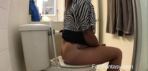  Girlfriend Farting At Home